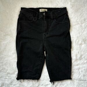 MADEWELL Denim Roadtripper Long Black Jean Shorts Women’s Size 26 • 10” Inseam